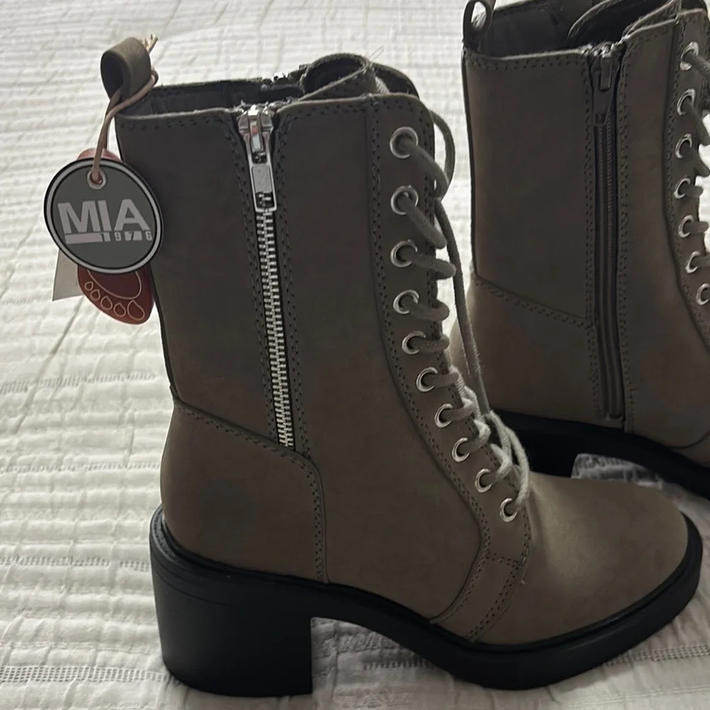 MIA Tan Combat Moto Boots with Rugged Sole - Picture 3 of 15